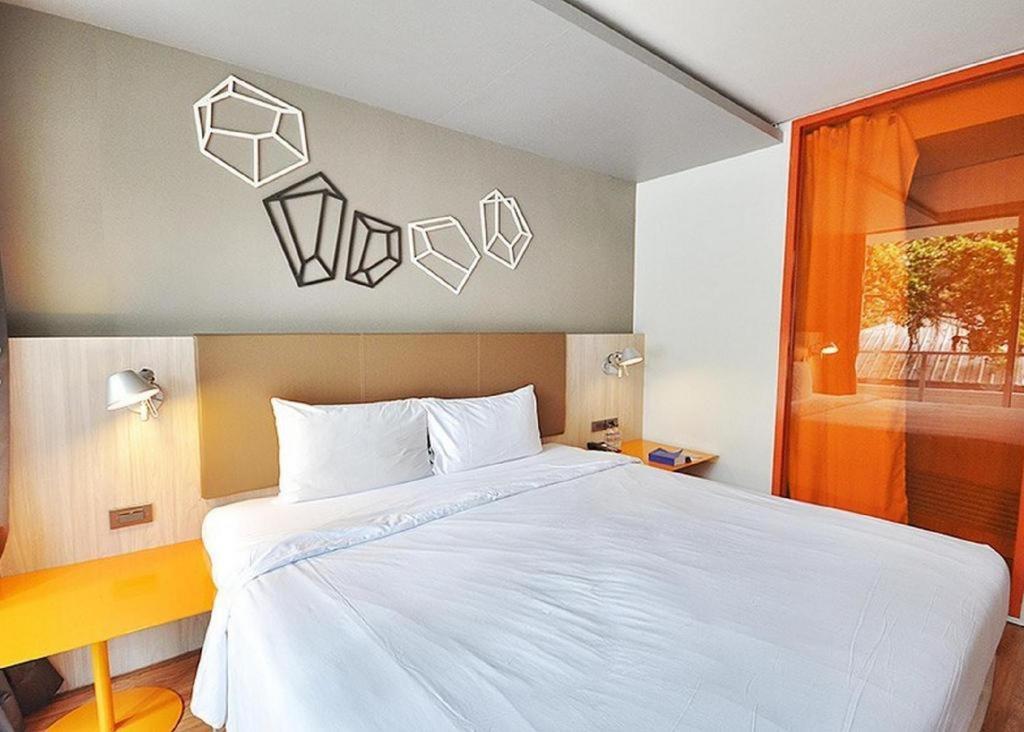 The Heritage Silom Hotel Bangkok Bagian luar foto