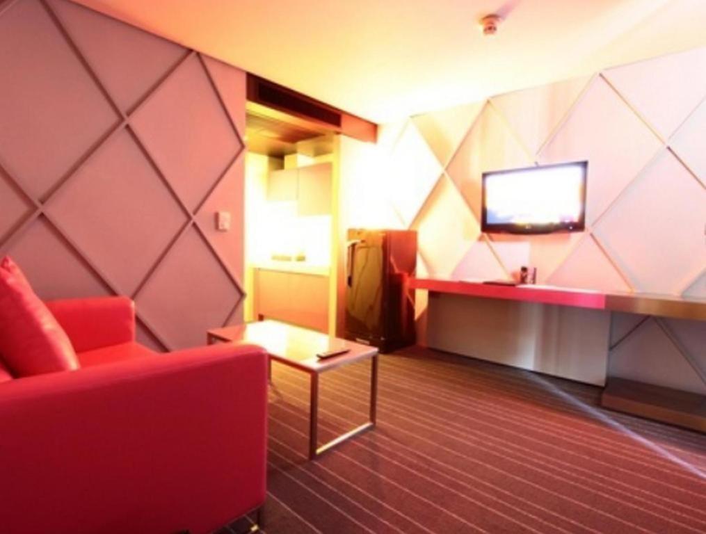 The Heritage Silom Hotel Bangkok Bagian luar foto