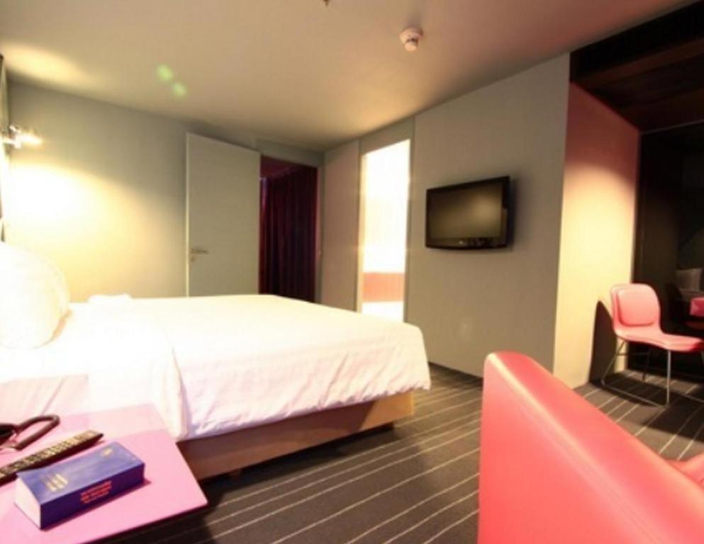 The Heritage Silom Hotel Bangkok Bagian luar foto