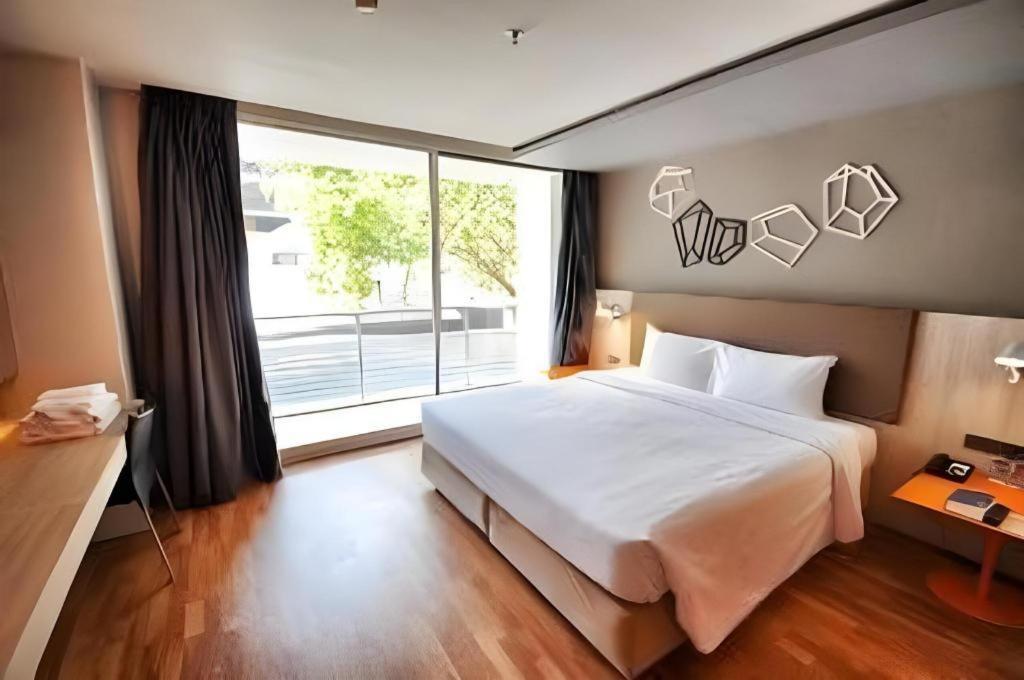 The Heritage Silom Hotel Bangkok Bagian luar foto